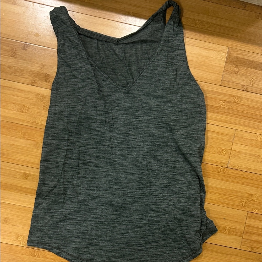 Womens green lululemon tank